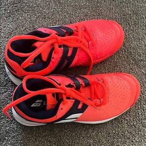 Kids High-Top Sneakers in Bright Coral and Navy. Size 13.5 little boys!!!